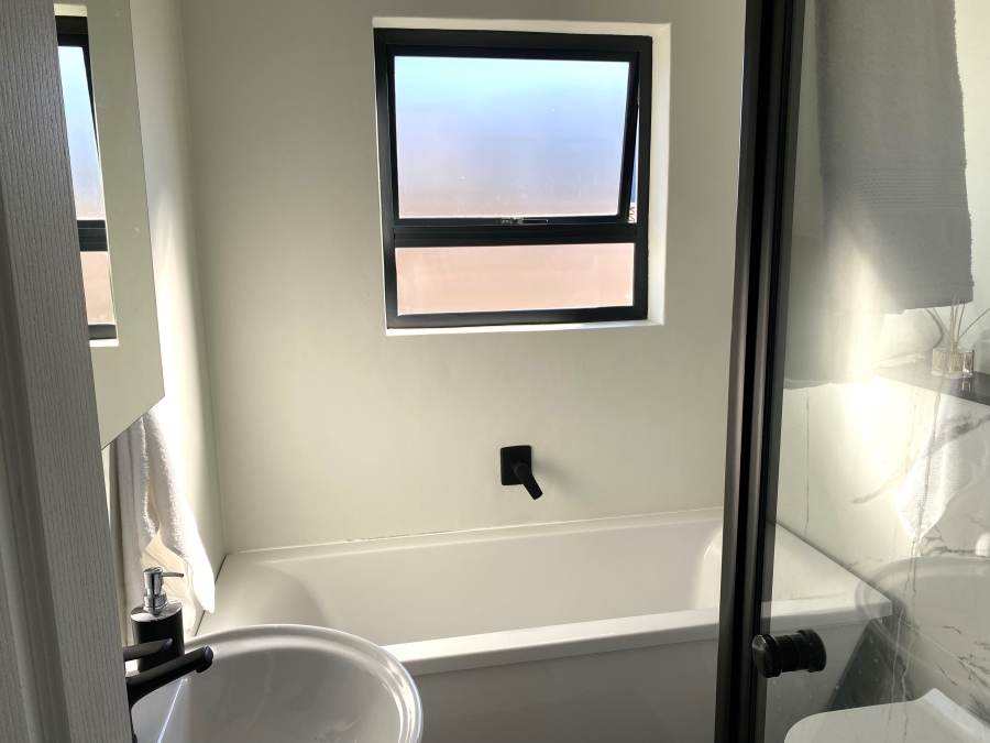 To Let 2 Bedroom Property for Rent in Table View Western Cape